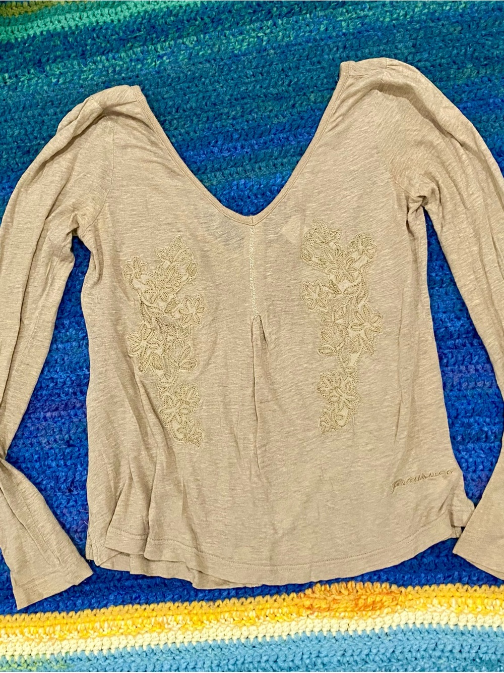 Y2K Rare Vintage Parasuco Beige V-Neck Long Sleeve Linen Floral Embroidery Top